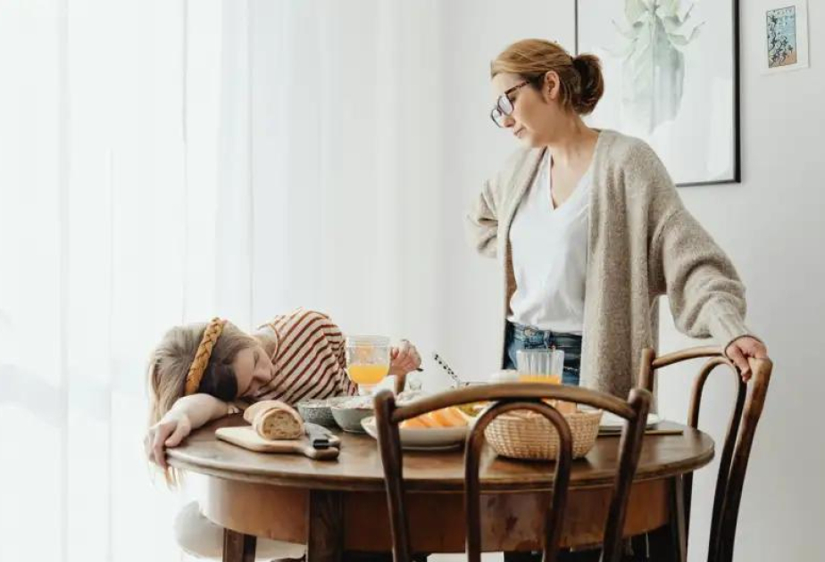 Lack of sleep in teens linked to disrupted brain connectivity and behavior issues