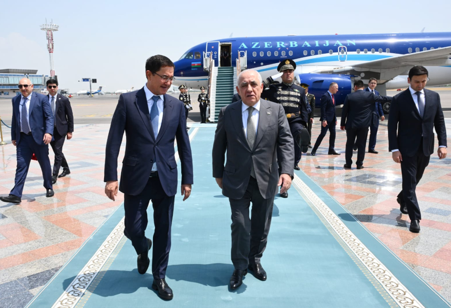 Premierminister Ali Asadov zu Besuch in Usbekistan