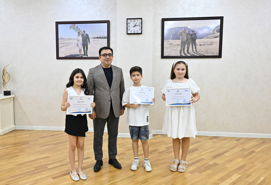 “Vətənin tərənnümü” mövzusunda rəsm müsabiqəsinin qalibləri mükafatlandırılıb