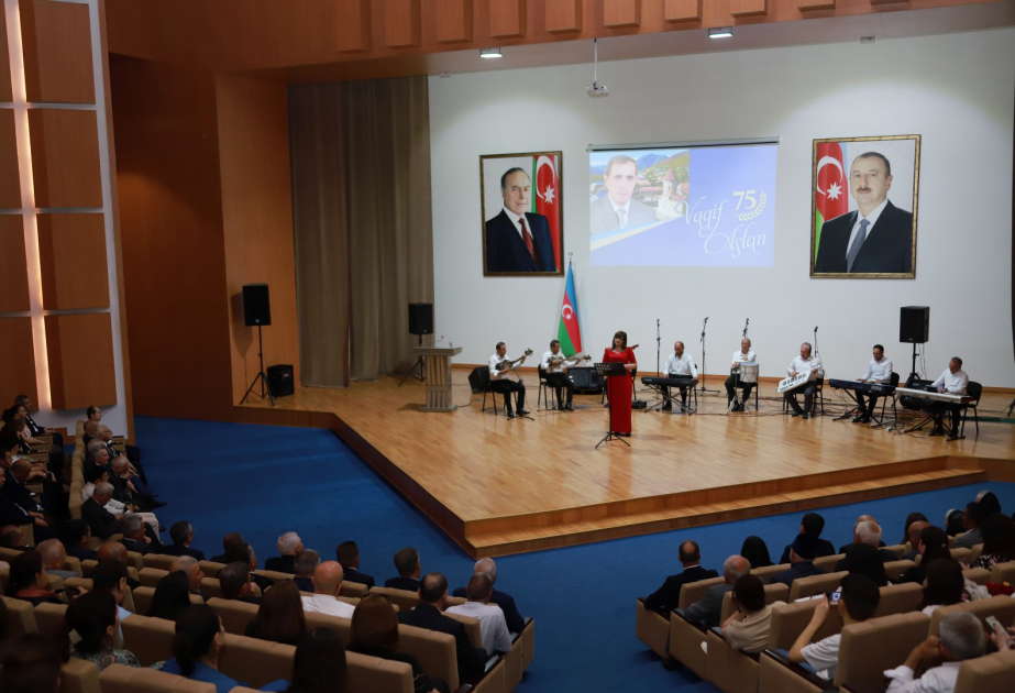 Şəkidə şair-publisist Vaqif Aslanın 75 illik yubileyi qeyd olunub