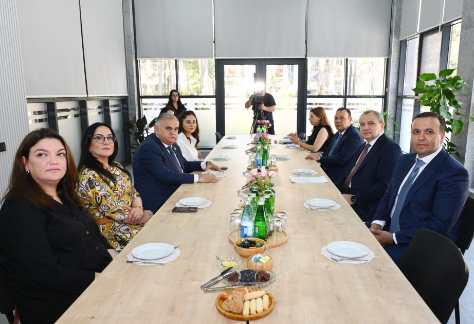 BDU-nun İctimai Nəzarət Şurasının üzvləri və media nümayəndələri imtahan sessiyasını izləyiblər