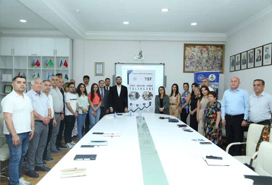 AMEA əməkdaşları üçün dövlət satınalma prosedurları ilə bağlı təlimlərə başlanılıb