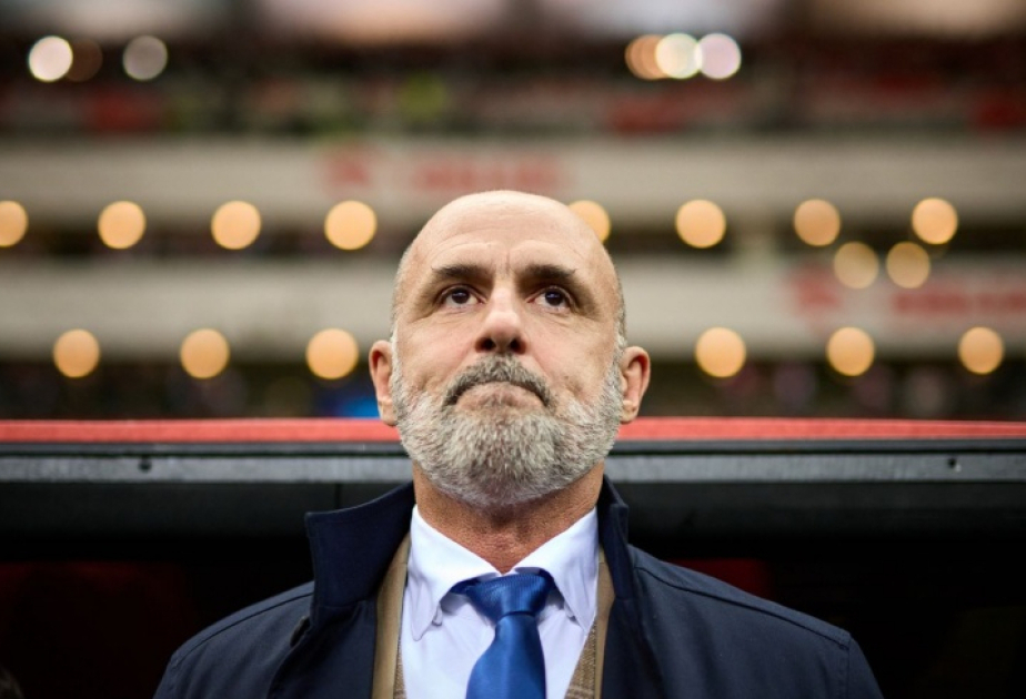 Poland head coach Probierz resigns following rift with Lewandowski
