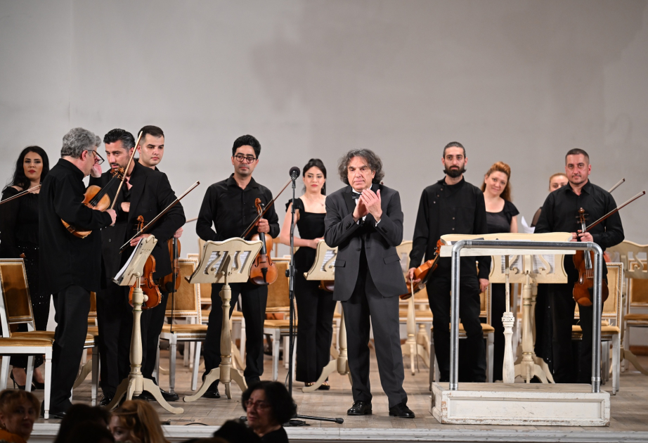 Filarmoniyada Xalq artisti Fəxrəddin Kərimovun yubiley konserti olub