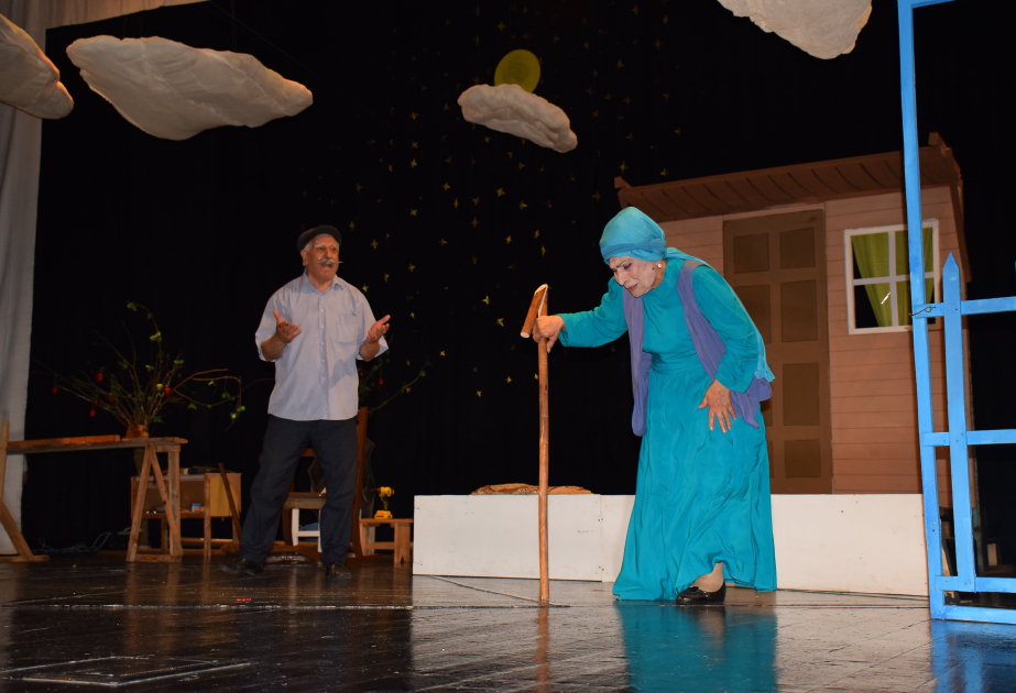 Mingəçevir teatrı sənətsevərlərə yeni tamaşa təqdim edib