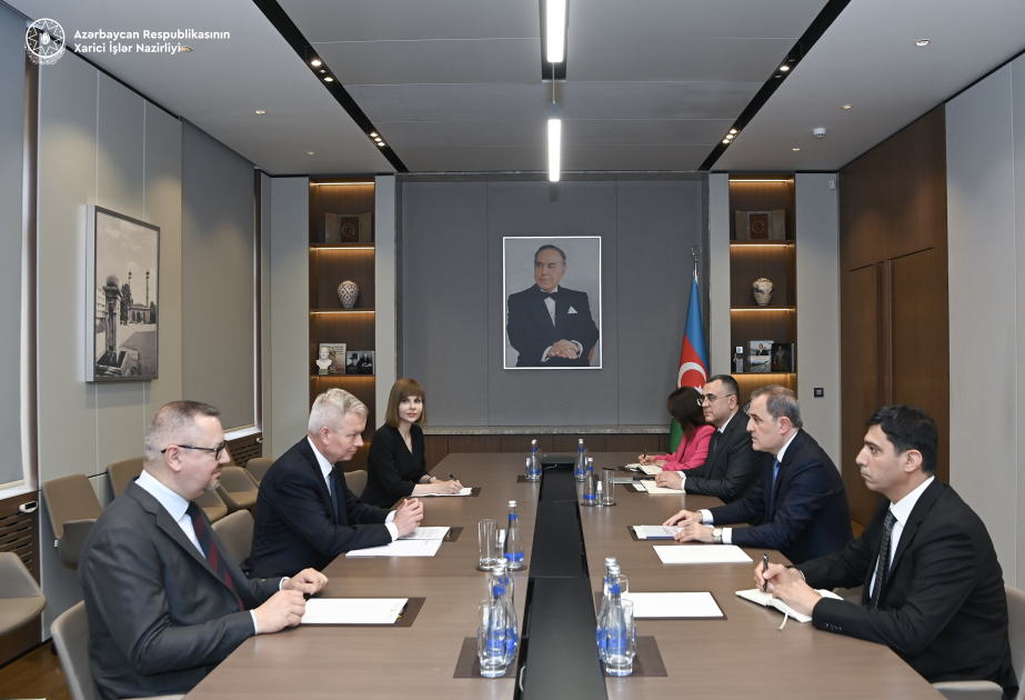 Le ministre Baïramov rencontre le nouvel ambassadeur polonais à Bakou