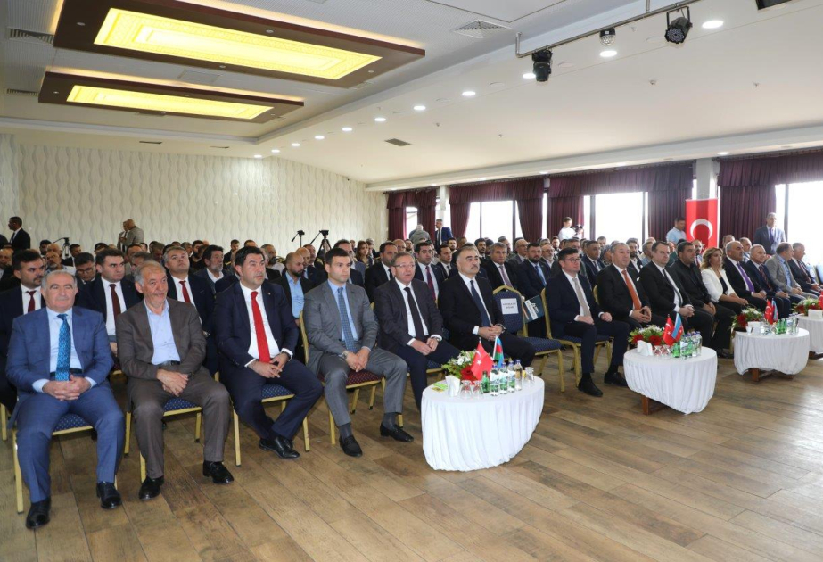 Qarsda Türkiyə-Azərbaycan Regional İqtisadi Forumu keçirilib