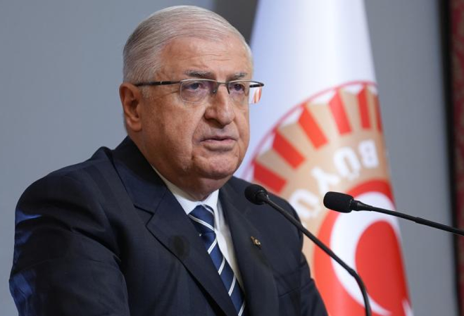 Türkiyənin müdafiə naziri İranla sərhədə yollanıb