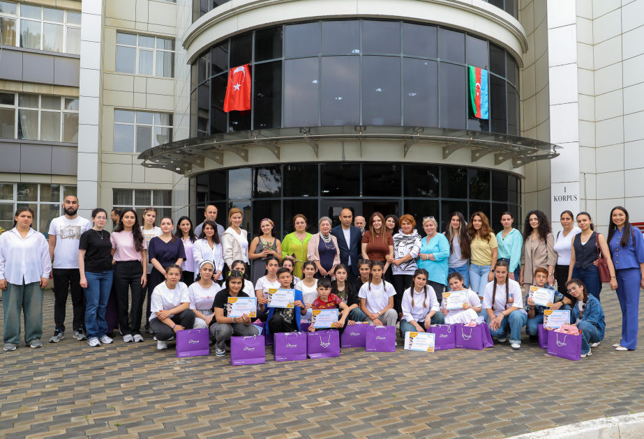®  “Azercell” diqqət və qayğıya ehtiyacı olan iki nəsli bir araya gətirib