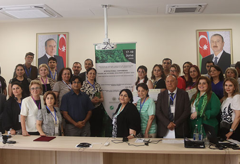 Botanika İnstitutunda meşə tədqiqatlarına həsr olunmuş interaktiv seminar keçirilib