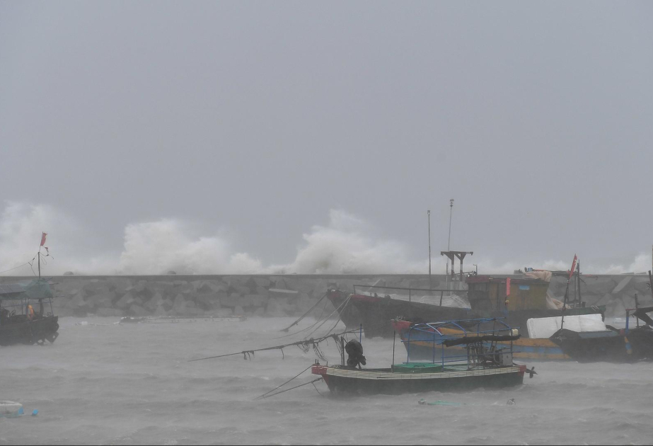 China: Zehntausende Menschen auf der Insel Hainan wegen Taifun in Sicherheit gebracht