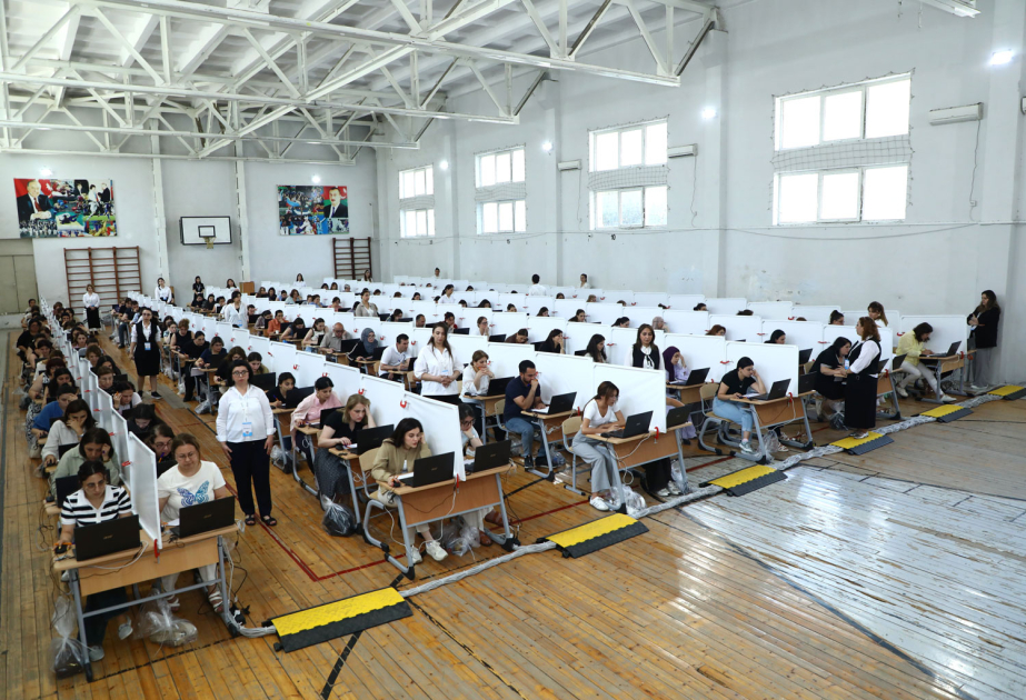 Paytaxt üzrə 933 müəllim sertifikatlaşdırma prosesinə dəvət olunub