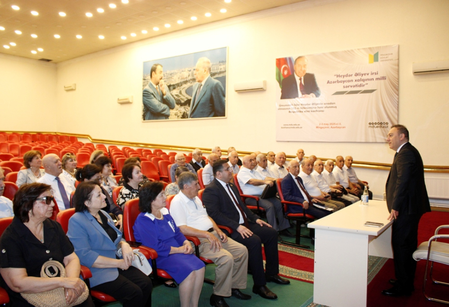Mingəçevir Dövlət Universitetində əməkdar müəllimlərlə görüş