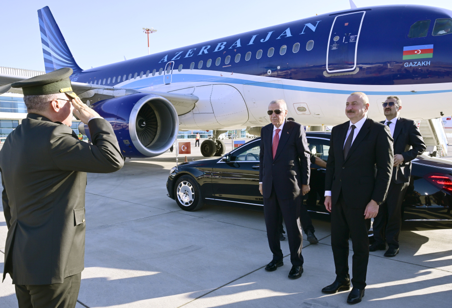 Le président azerbaïdjanais termine sa visite de travail en Türkiye VIDEO