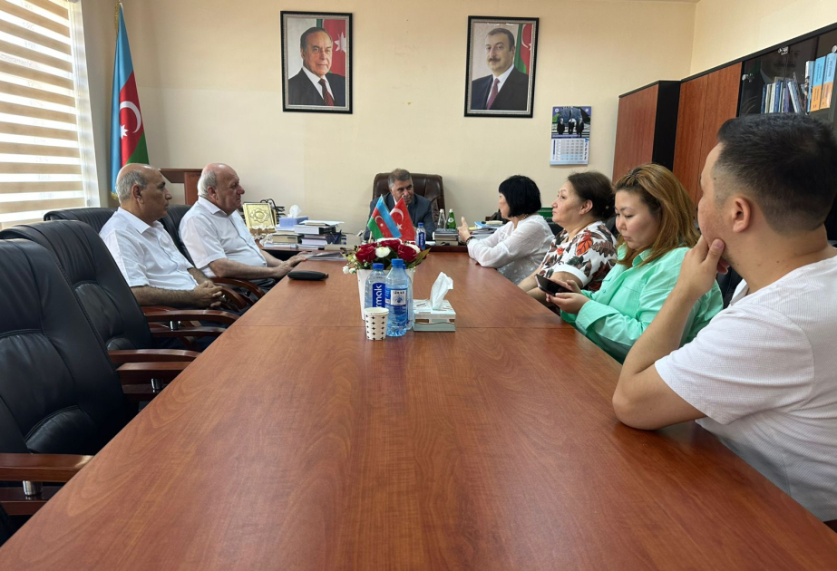Qazax Milli Universiteti ilə Nəsimi adına Dilçilik İnstitutu arasında əməkdaşlıq məsələləri müzakirə olunub