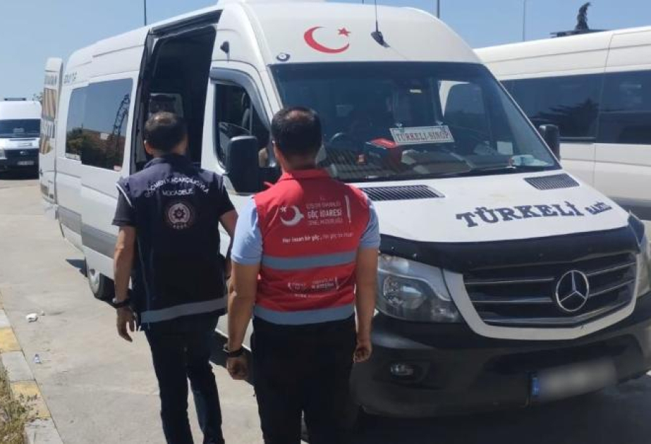 В Турции задержаны около 450 нелегальных мигрантов
