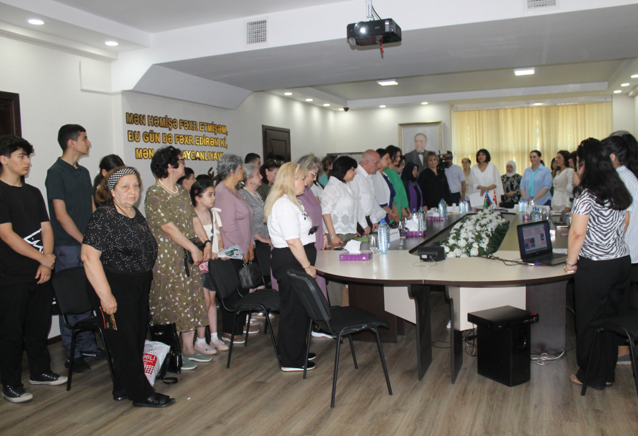 Xalq şairi Bəxtiyar Vahabzadənin 100 illiyi münasibətilə tədbir keçirilib