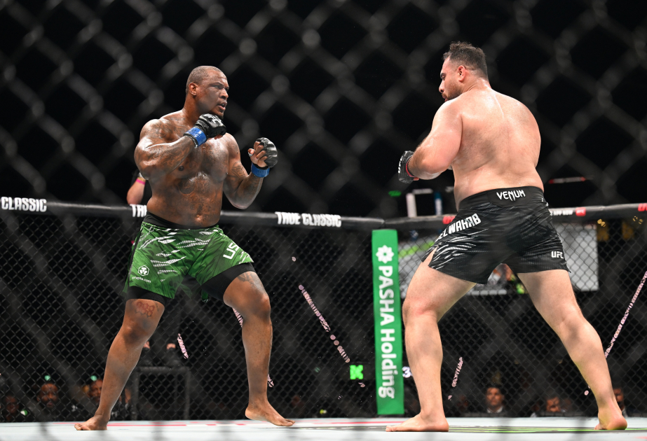 Bakıda UFC döyüş gecəsinə start verilib