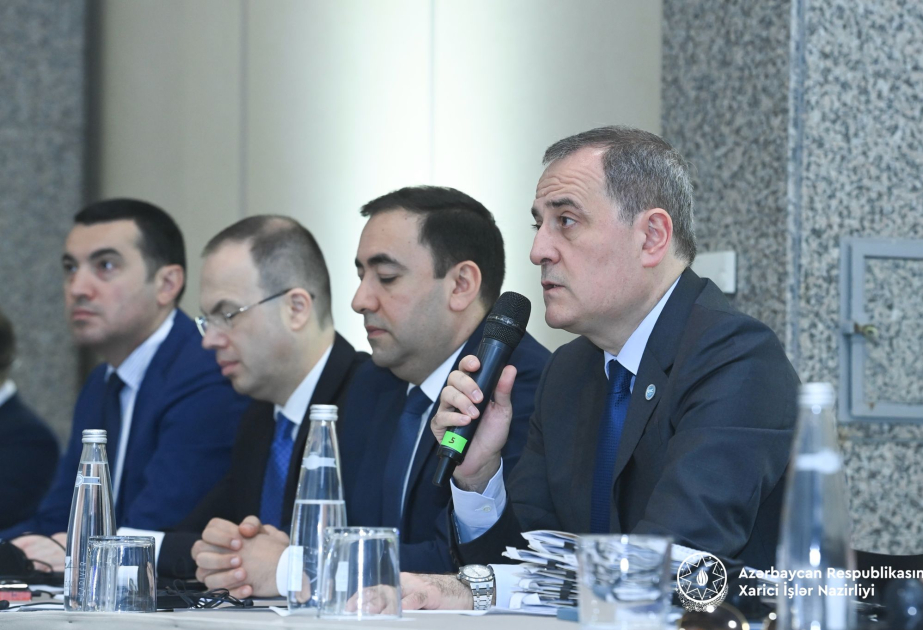 Außenminister Bayramov bekräftigt Aserbaidschans Position zu Jammu und Kaschmir