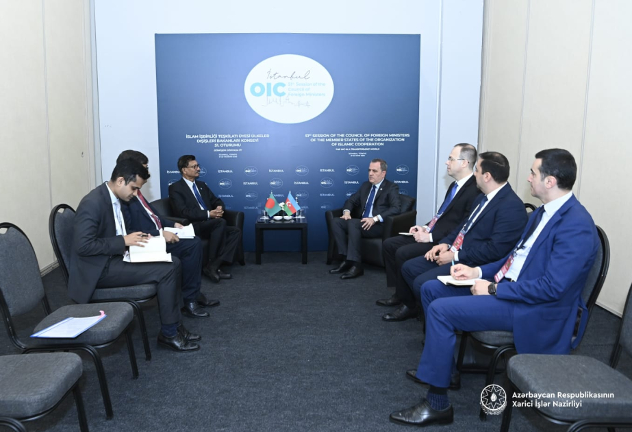 Azerbaiyán y Bangladesh discuten la profundización de las relaciones bilaterales