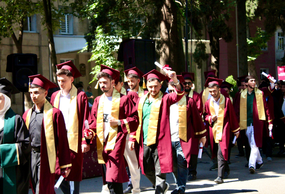 Azərbaycan Texnologiya Universitetində Məzun Günü keçirilib