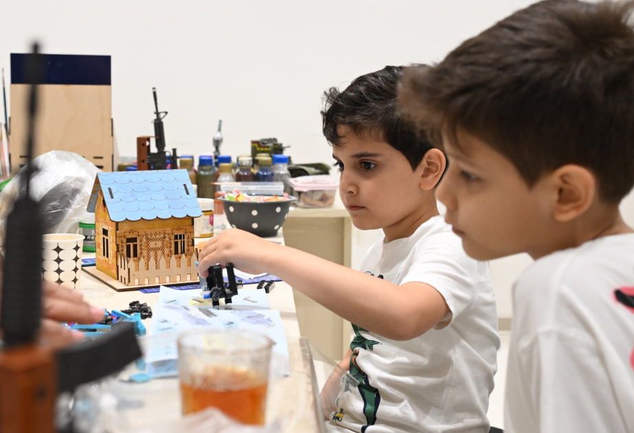 Miniatür emalatxanası – detallardan hərəkət edən prototiplərə qədər ...  Azərbaycan Modelçilər Klubundan REPORTAJ