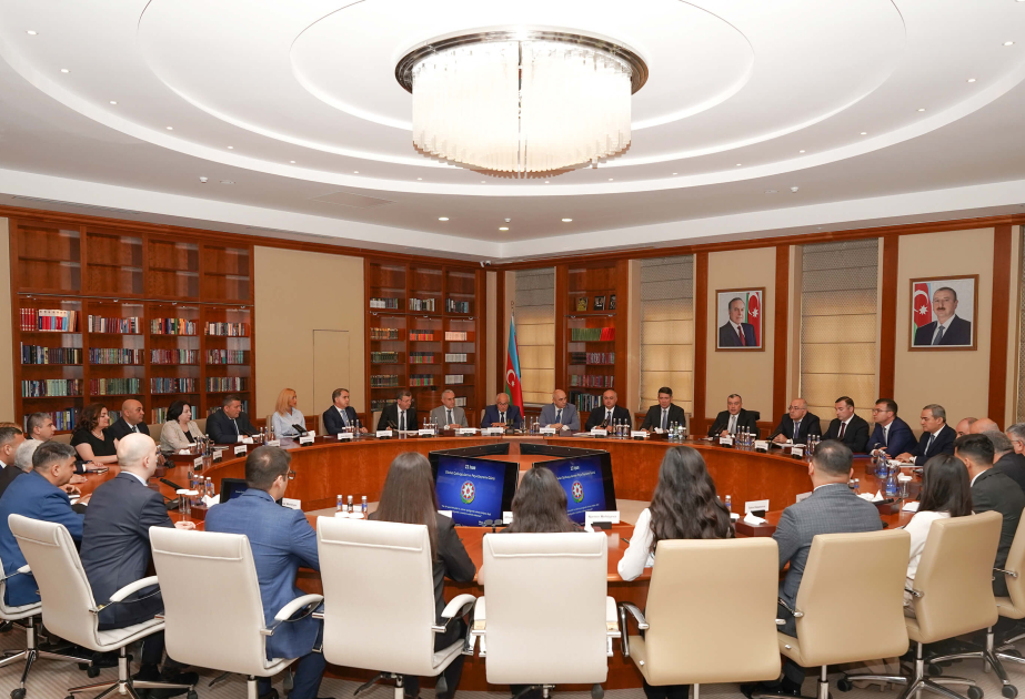 Maliyyə Nazirliyində dövlət qulluğuna qəbul olunan əməkdaşların andiçmə mərasimi keçirilib
