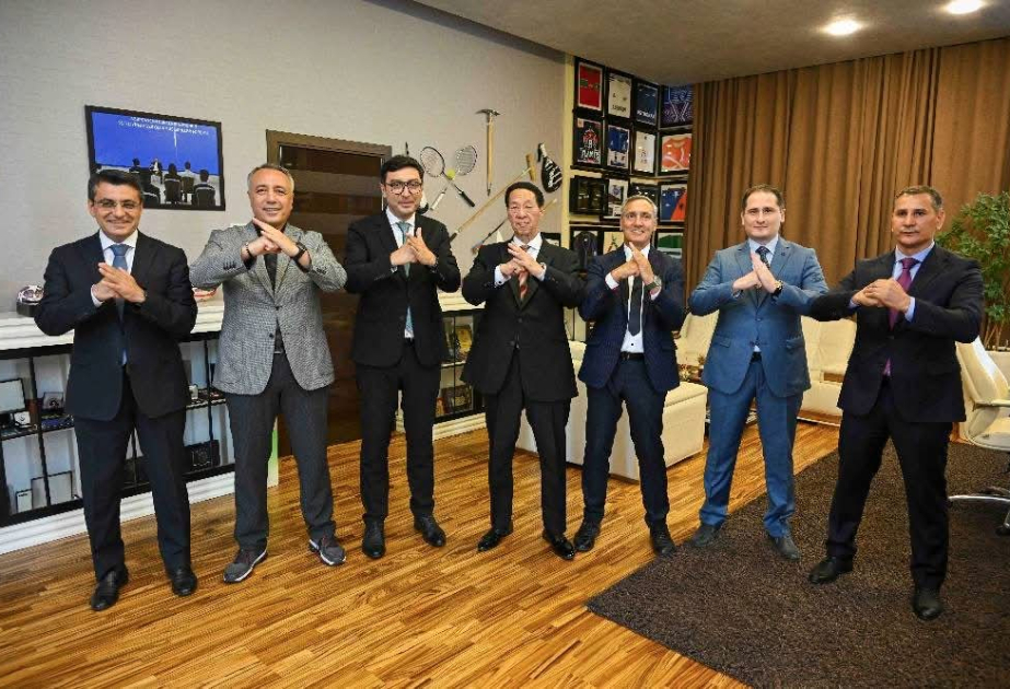 “Yaşayan Əfsanə” tituluna sahib Böyük Usta Samuel Kvoku ilə görüş