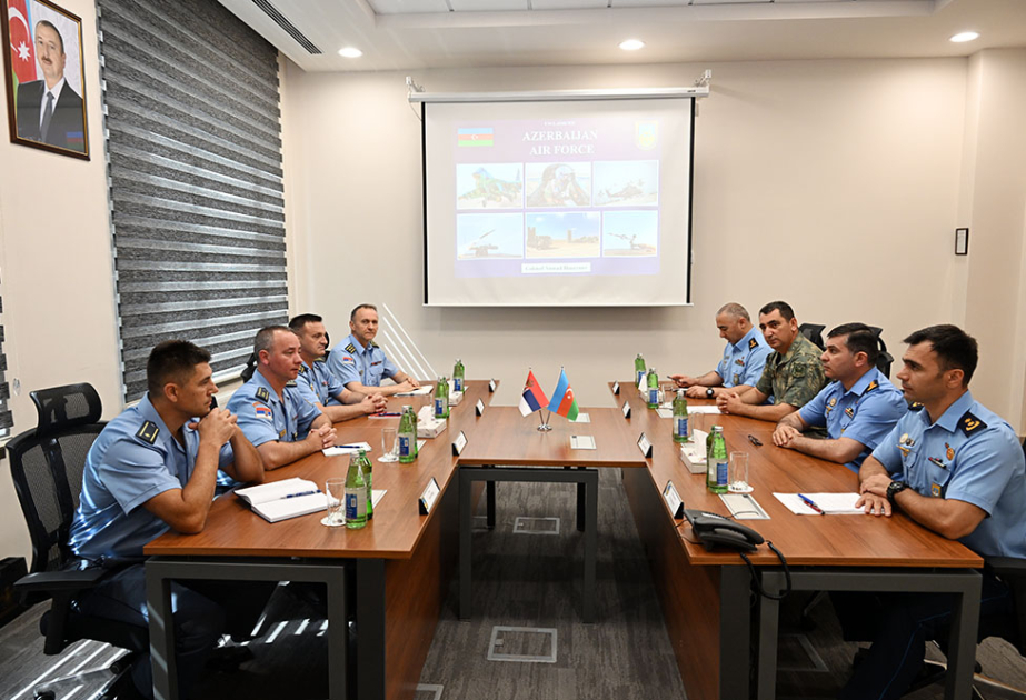 Azərbaycan və Serbiya Hərbi Hava Qüvvələrinin mütəxəssisləri perspektiv imkanları müzakirə ediblər