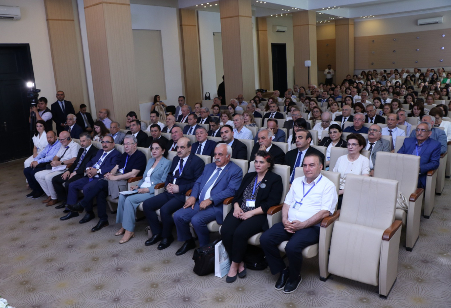 AzMİU-da beynəlxalq elmi konfrans: Dünya alimləri inşaatın müasir problemlərini müzakirə ediblər