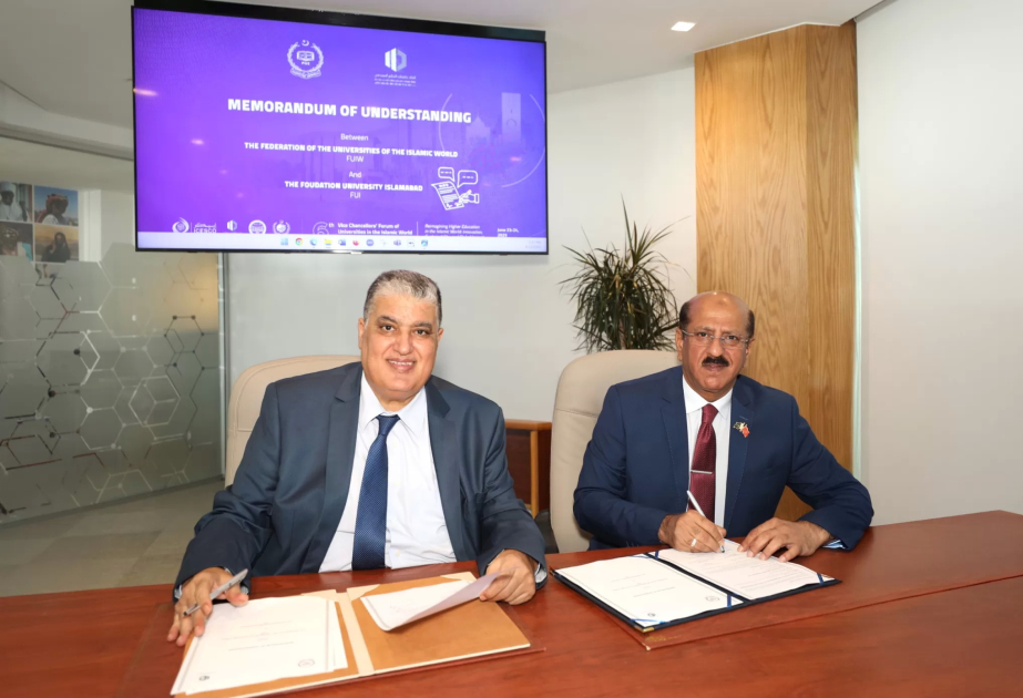 La Fédération des universités du monde islamique et la Foundation University d’Islamabad signent un mémorandum d’entente