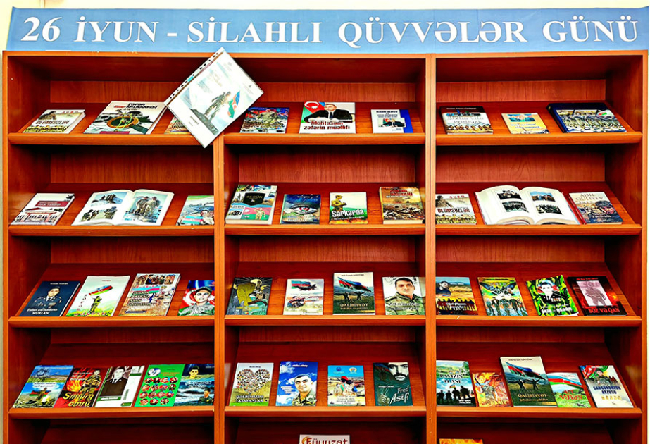 Gənclər Kitabxanasında Silahlı Qüvvələr Günü münasibətilə silsilə materiallar hazırlanıb