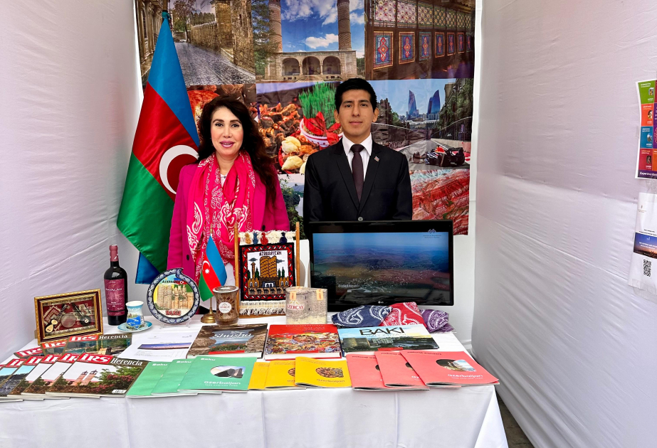 Azerbaiyán participa en exposición internacional celebrada en el Congreso del Perú