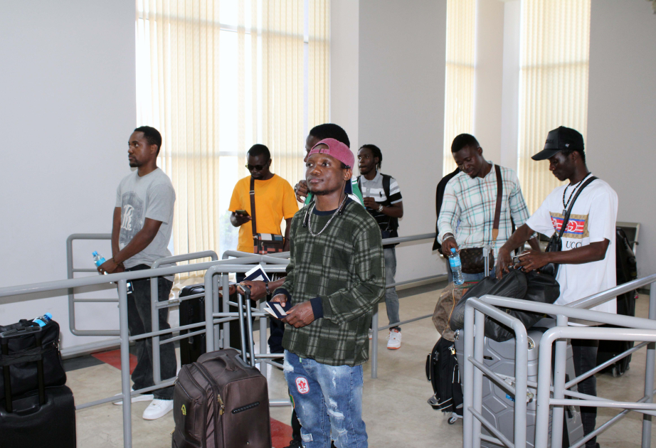 Konqodan olan tələbələr Azərbaycana təxliyə olunublar VİDEO