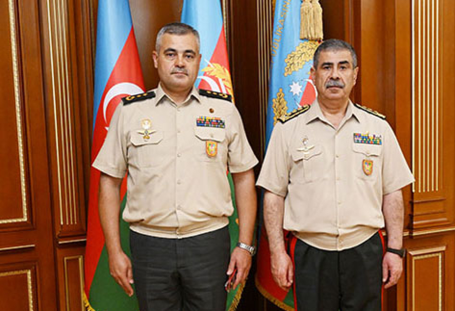 Hərbi qulluqçulara ali hərbi rütbələr təqdim edilib