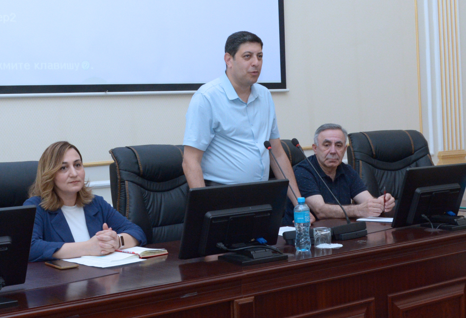 Könüllülük proqramı çərçivəsində fərqlənmiş gənclər mükafatlandırılıb