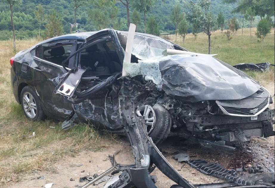 Qusar - Şahdağ yolunda iki avtomobil toqquşub, turistlər yaralanıb