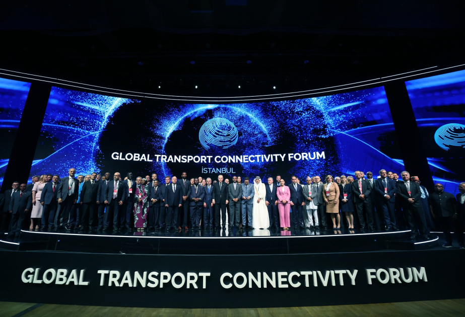 İstanbulda Qlobal Nəqliyyat Dəhlizləri Forumu keçirilir