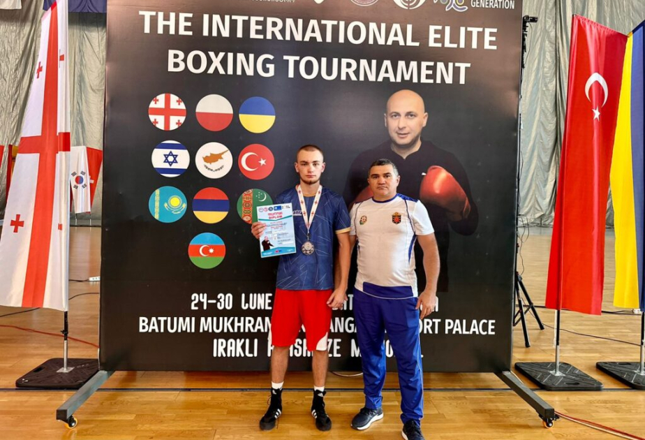 Azərbaycan boksçusu Gürcüstanda gümüş medal qazanıb