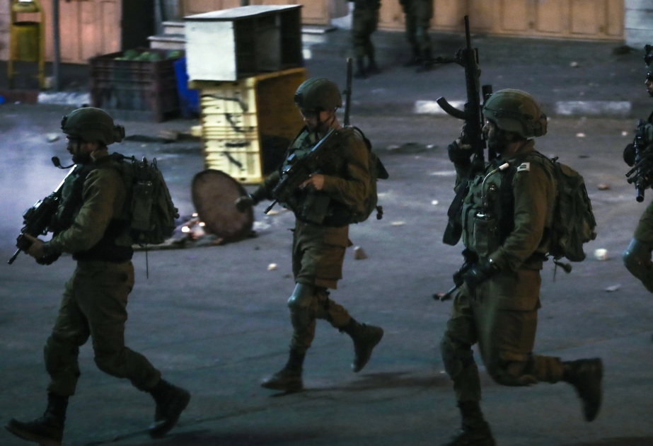Group of Israelis vandalize, set fire to Military base