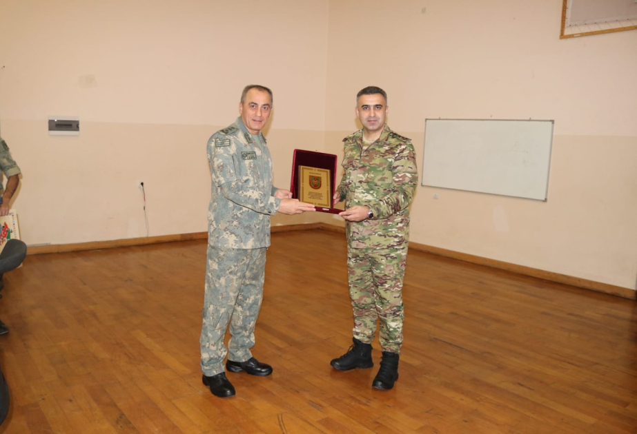 Hərbi prokuror bayram günləri sərhədlərdə