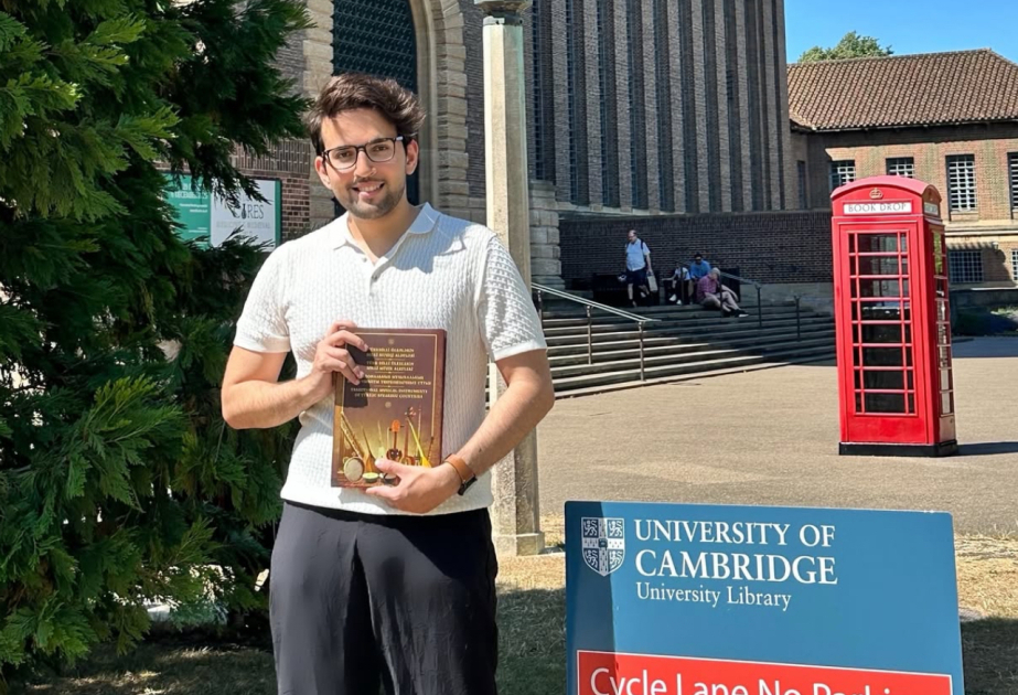 Book highlighting Azerbaijan’s musical heritage donated to Cambridge University’s main library