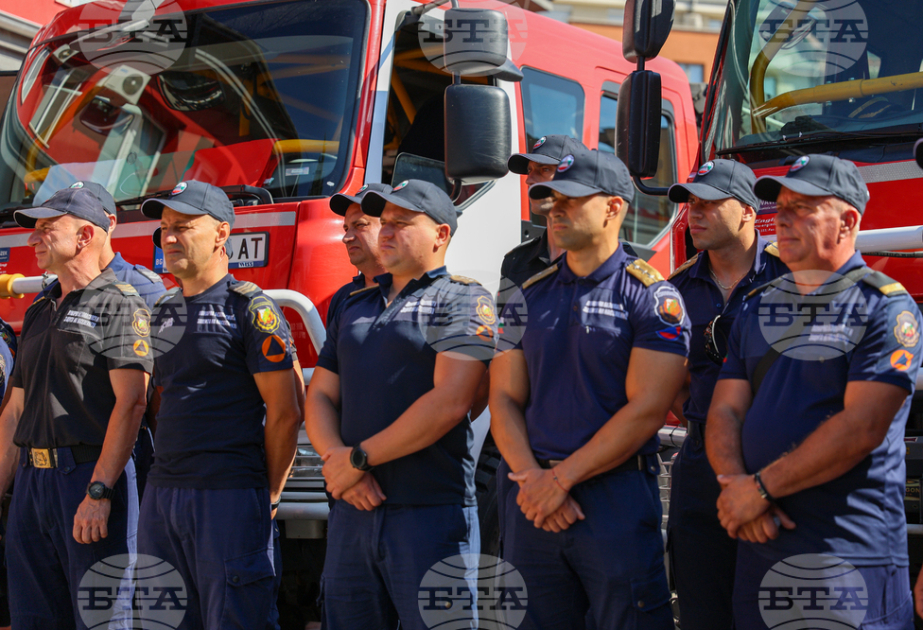 Bulgarian firefighters part of European Union Civil Protection Mechanism leave for Greece