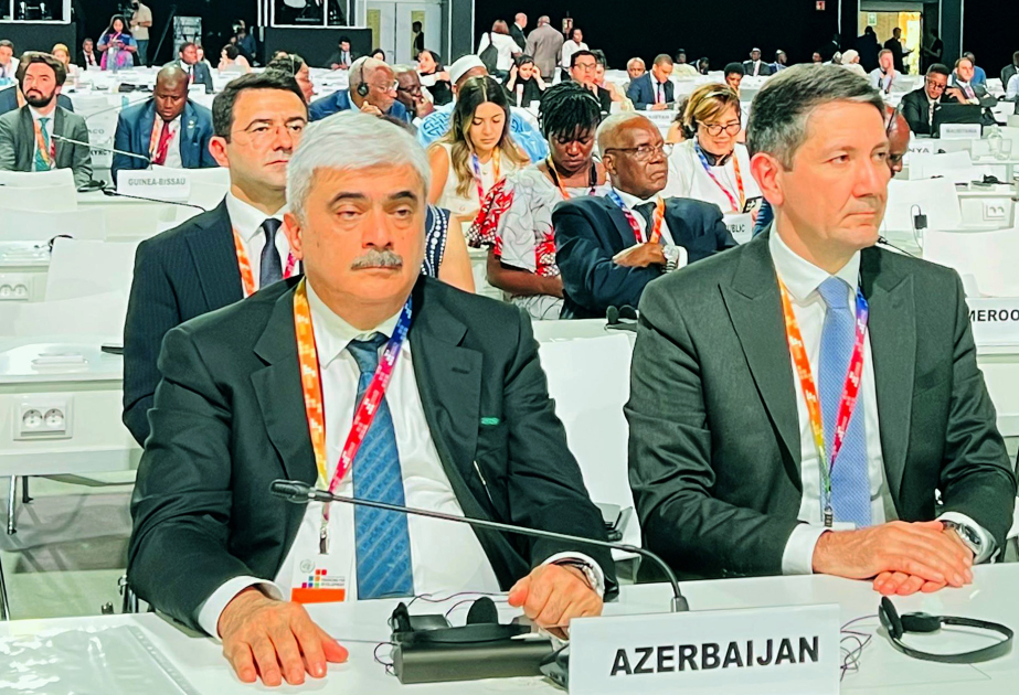 Aserbaidschan nimmt an der 4. Internationalen Konferenz zur Entwicklungsfinanzierung (FfD4) in Sevilla teil