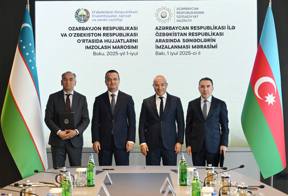 Azerbaiyán y Uzbekistán firman varios documentos