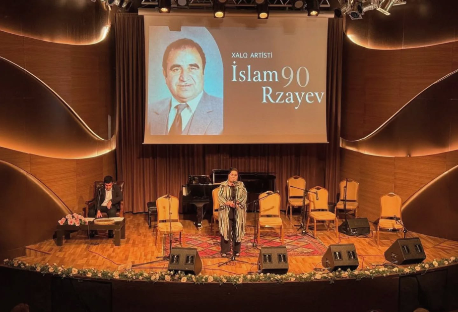 Xalq artisti İslam Rzayevin anadan olmasının 90 illiyi qeyd edilib
