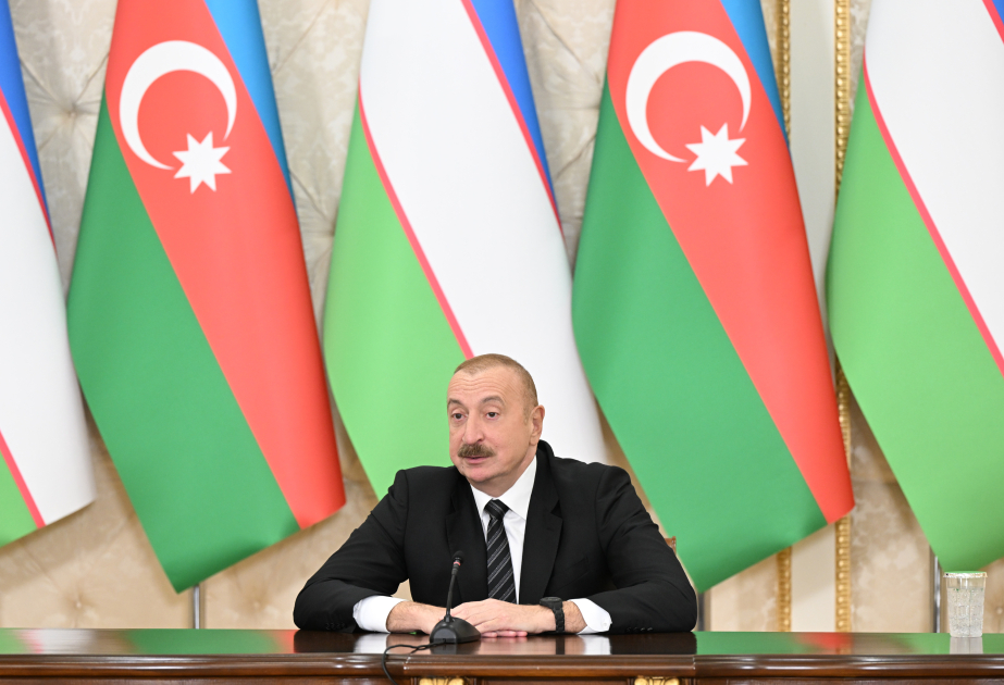 Le président Aliyev : L'Azerbaïdjan et l'Ouzbékistan ont convenu de mener un dialogue régulier et de travailler à la coordination des politiques de transport avec les pays voisins