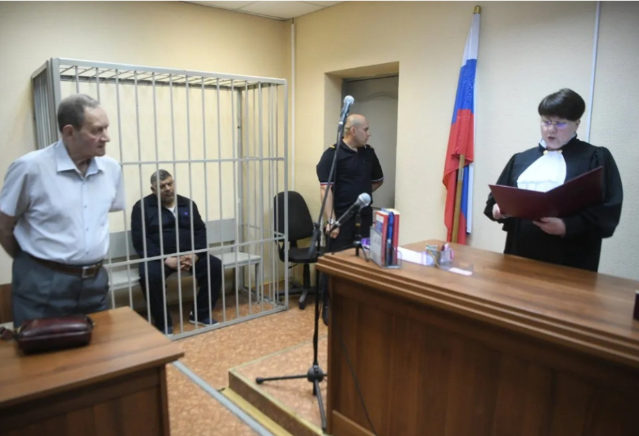 Achter Aserbaidschaner in Jekaterinburg festgenommen