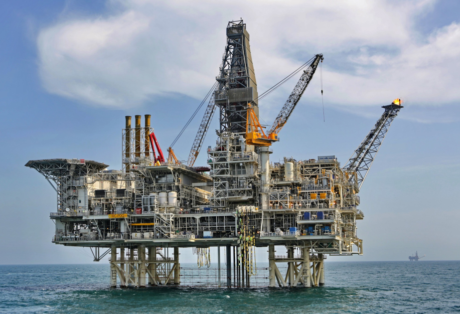 Стоимость азербайджанской нефти превысила 73 доллара