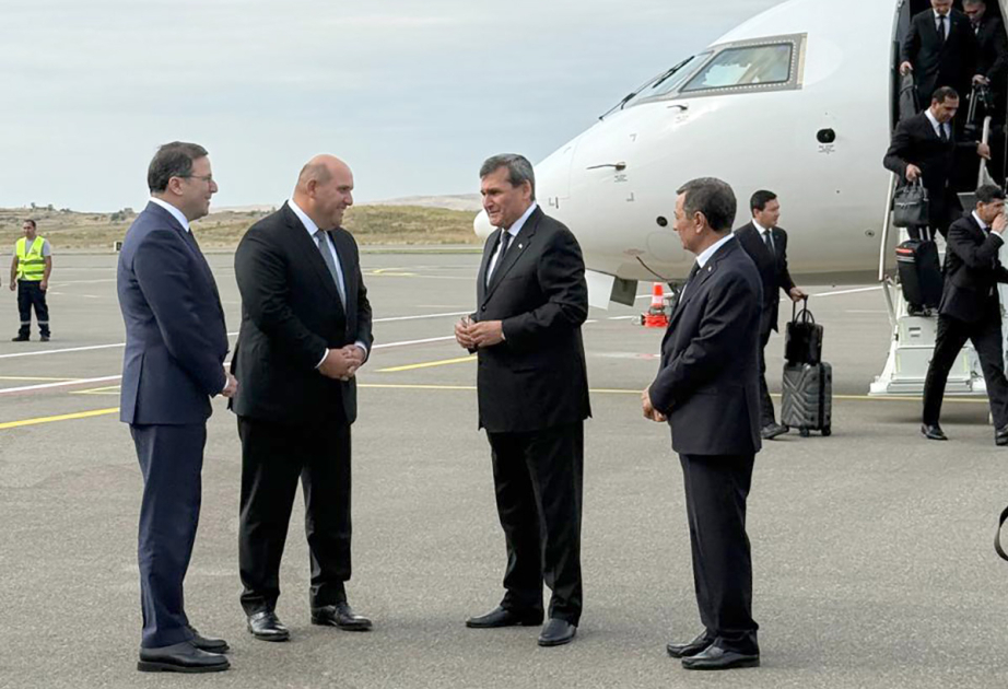 Le vice-président du cabinet des ministres du Turkménistan entame une visite en Azerbaïdjan